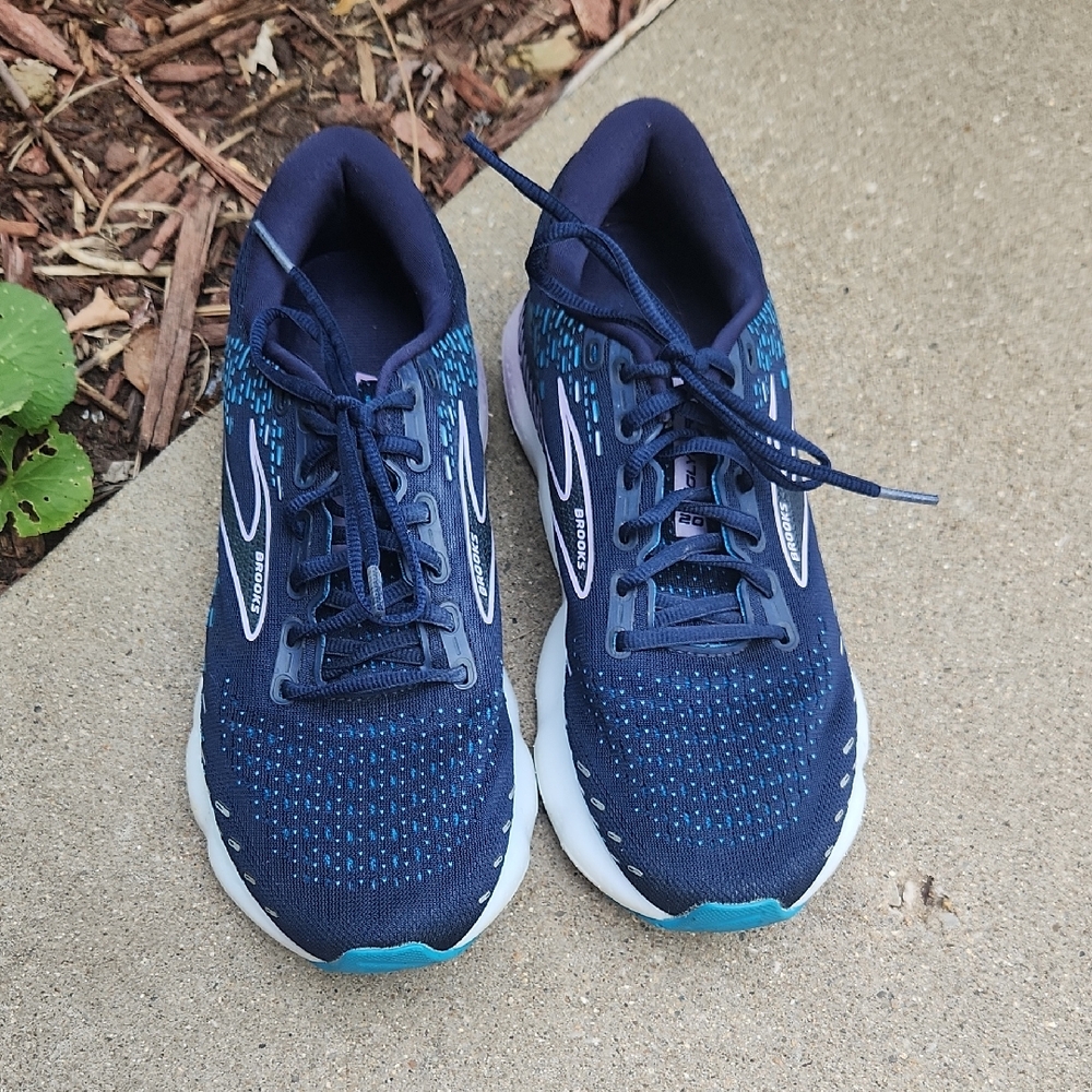 Brooks Navy and Teal Athletic Sneakers